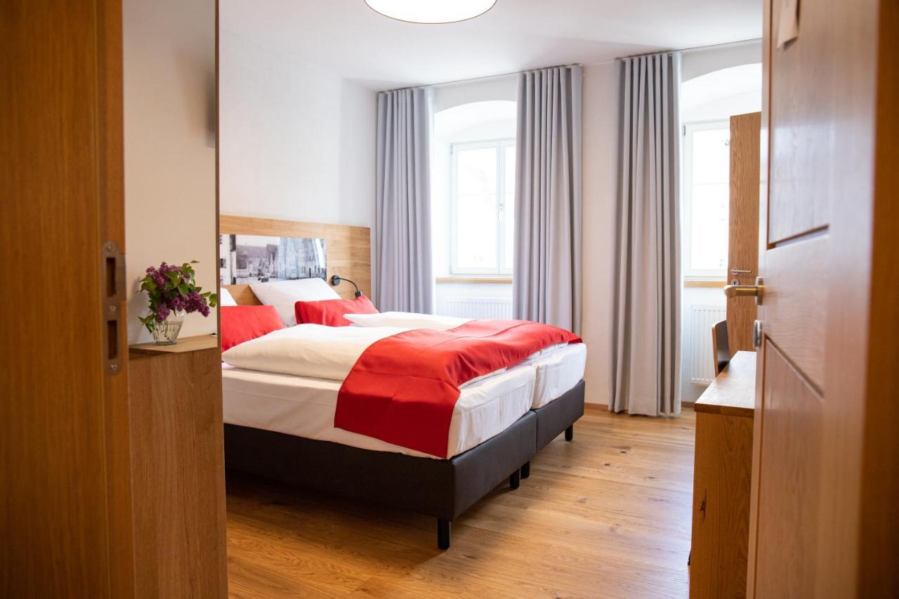Altstadthotel Brauereigasthof Winkler Berching Exterior foto