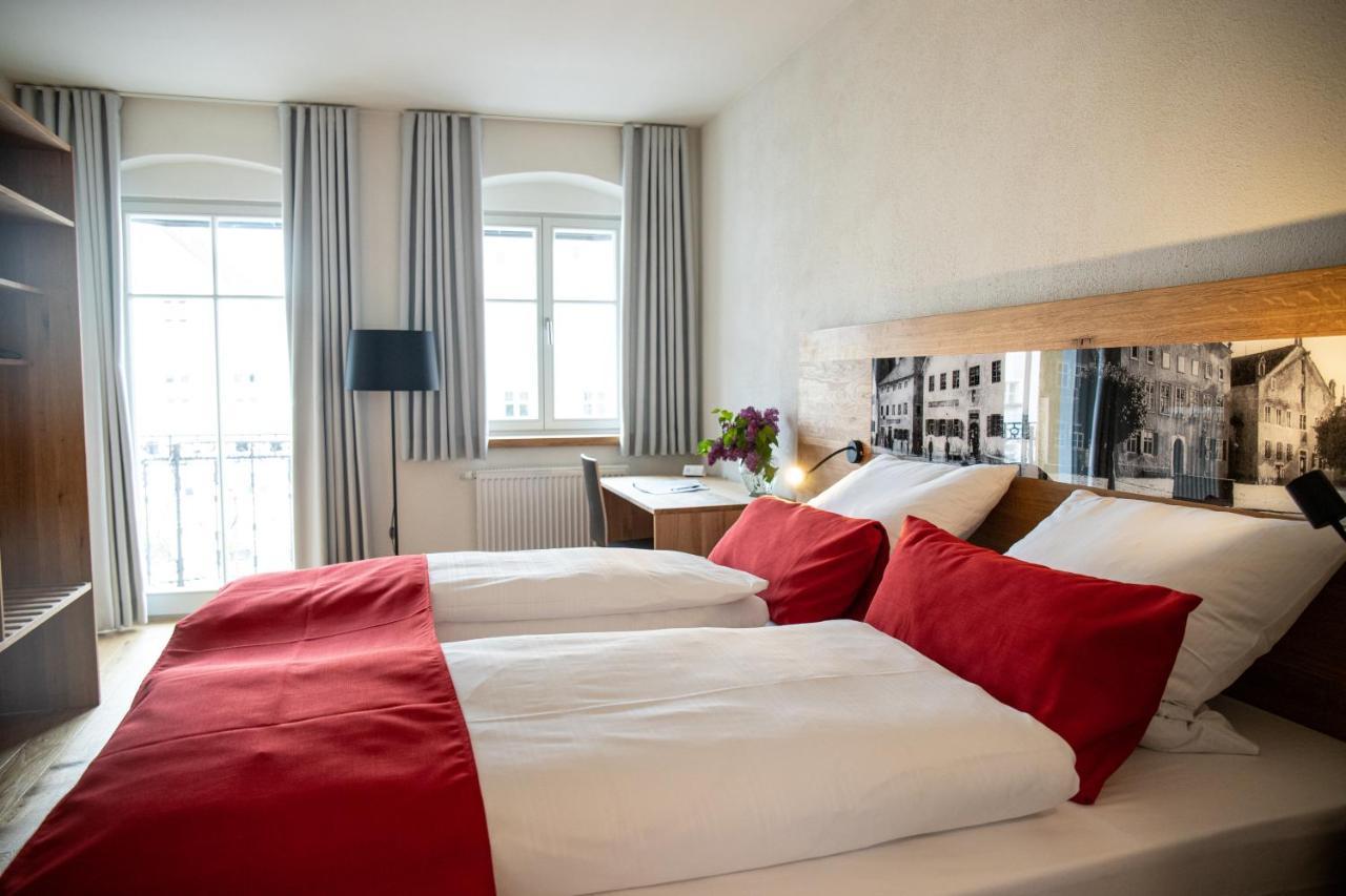 Altstadthotel Brauereigasthof Winkler Berching Exterior foto